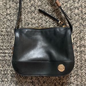 vince camuto // small shoulder bag
